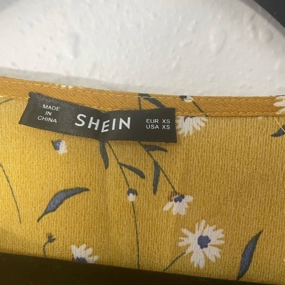 Shein‎ xs blouse floral - Picture 3 of 4